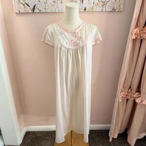 Vintage Lorraine Embroidered Pink Trim Nightgown – Made in USA